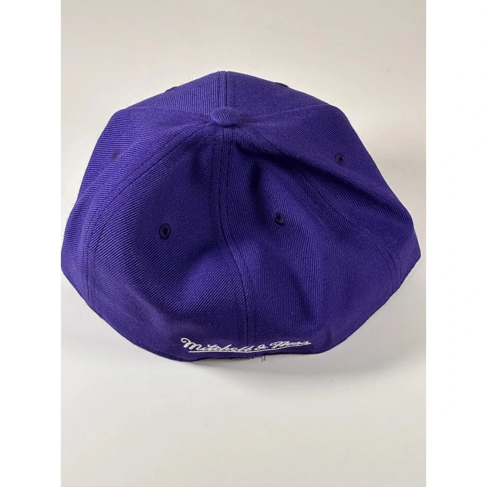 Mitchell & Ness Purple Phoenix Suns Hardwood Ground 2.0 Fitted Hat 7 3/8 New